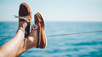 How To Clean Sperry Boat Shoes: 16 Ways To Keep Your Sperrys From Smelling Gross