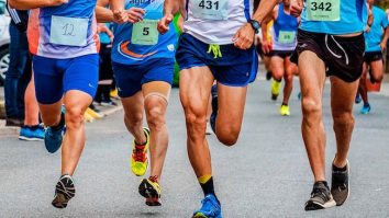 Ultramarathoner’s Diet Is Insane But Not As Crazy As The Fact He Once Ate An Entire Pizza Mid-Race