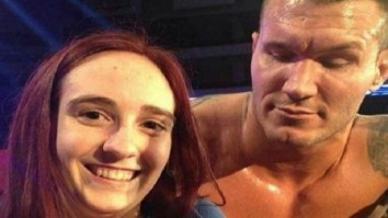 WWE Wrestler Randy Orton Shamelessly Stares At Fan’s Boobs As She Takes Selfie With Him