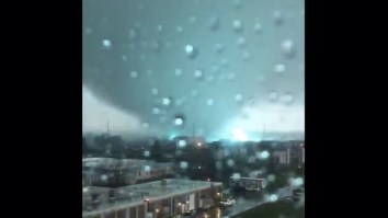 Massive Supercell Tornadoes Just Plowed Through New Orleans And Footage/Pics Of This Storm Are INTENSE