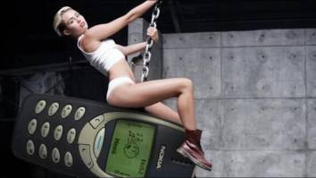 One Of The Most Popular Phones Of All-Time Is Reborn – Check Out The NEW Nokia 3310 (Yes, It Still Has Snake)
