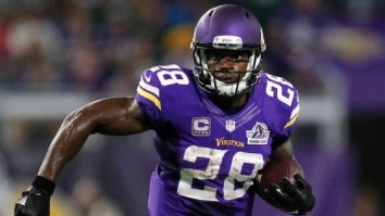 Report: Adrian Peterson Would Be Interested In Taking Less Money To Play For New England Patriots
