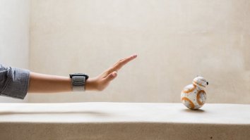 This ‘Star Wars’ BB-8 Robot Is Controlled By The Force (In Your Watch)