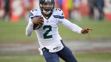 Seattle Seahawks QB Arrested After Car Crashes Into A Bar In Dallas, Injuring 4 People