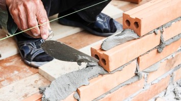 Texan Man Caught Banging A Chain Link Fence Is Proof That We Need That Wall ASAP