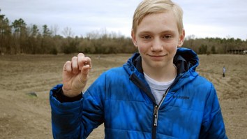 Teen Finds HUGE Diamond On The Ground At Arkansas State Park, Could Be Worth $$$$