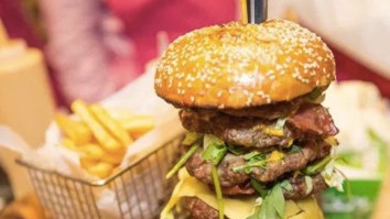 This Is The World’s Most Expensive Burger And It Costs $300…PER BITE