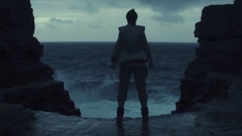 Japanese Poster For ‘Star Wars: The Last Jedi’ Makes Ridiculously Bold Claim About The Film