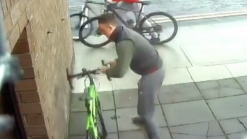 Cyclist Catches Bike Thieves Trying To Jack His Ride So He Handles The Situation Real Quick