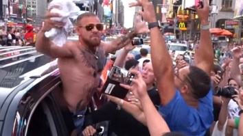 Fake Conor McGregor Hits Up NYC And Gets Mobbed By Hundreds Of Clueless Fans In Hilarious Prank Video