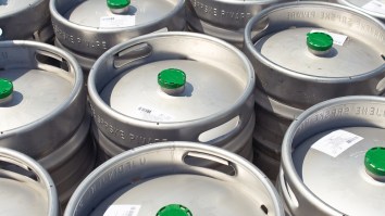 Super Fast Keg Swap At Jingu Stadium In Japan Just Blew My Damn Mind