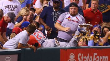 A Cubs Player Replaced A Fan’s Nachos After Diving Into The Stands