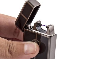 Get This Awesome $15 Lighter That Refills By USB Instead Of Butane