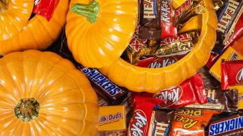 New Map For 2017 Shows The Most Popular Halloween Candy By State And REALLY, Connecticut?!