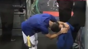 Steph Curry Consoled The 9-Year-Old Nephew Of Mavs Guard Devin Harris Whose Father Died In Car Accident Last Week
