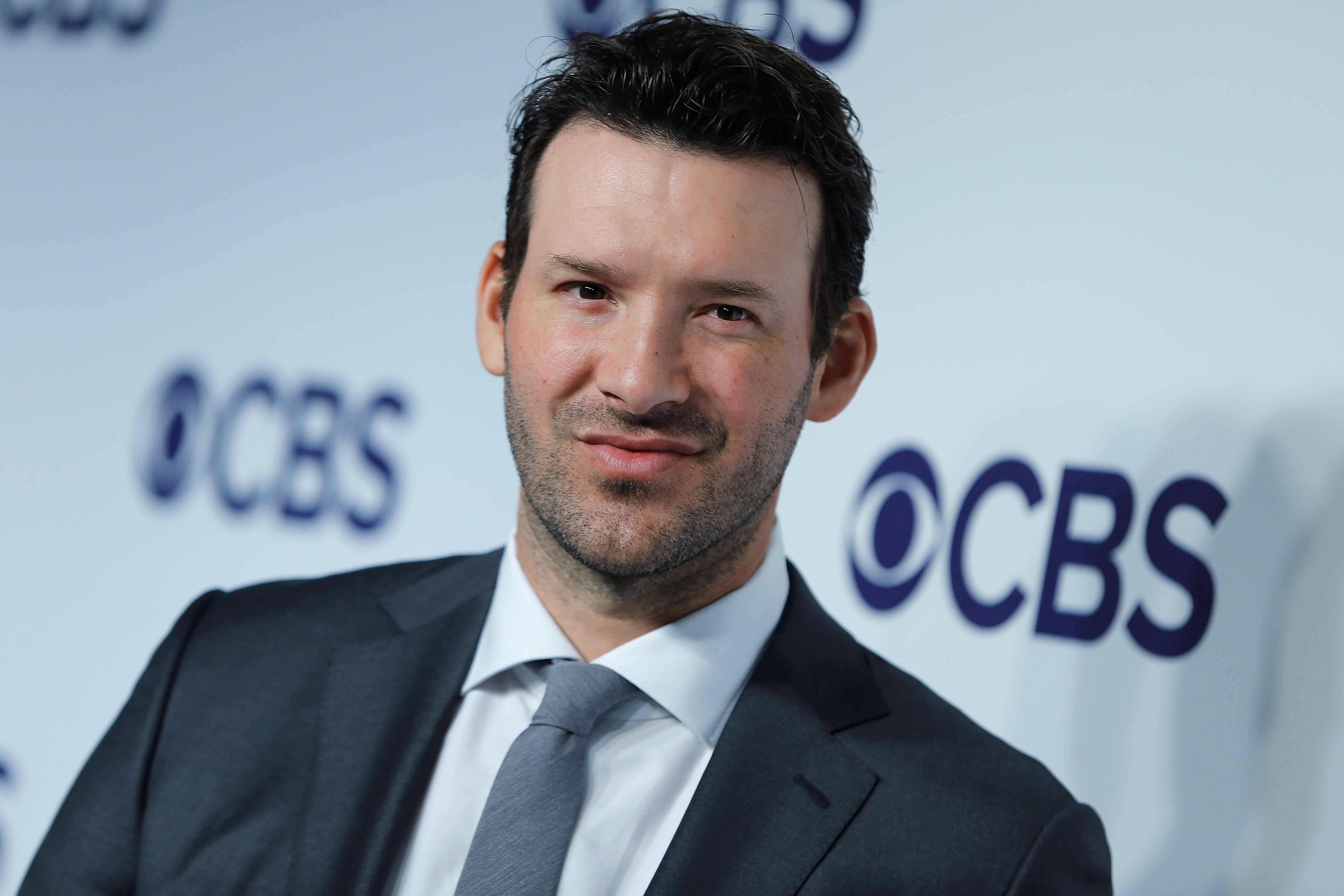 Tony Romo makes corny dad joke saying Demi Lovato is married to Eagles' Rick  Lovato 