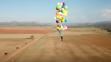 Dude Recreates The Movie ‘Up’ And Travels 16 Miles In A Camping Chair Suspended By 100 Balloons