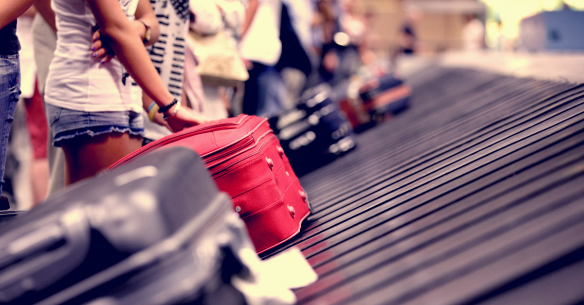 Travel Experts Shared Some A+ Tricks To Help You Get Your Luggage First