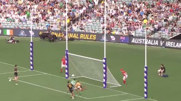 I Don’t Understand This Australian Rules Football x Soccer Hybrid Game But I Can’t Stop Watching
