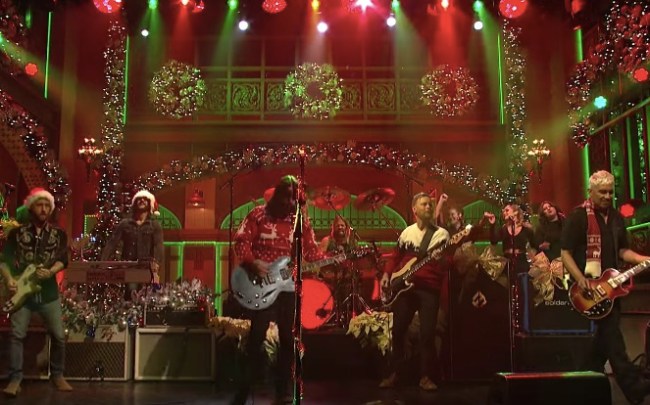 Foo Fighters Christmas Medley SNL