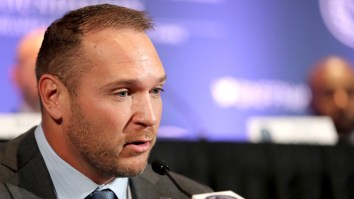 Ex-Chicago Bears Star Brian Urlacher Is Being Sued By The Mother Of His Son… FOR $125 MILLION
