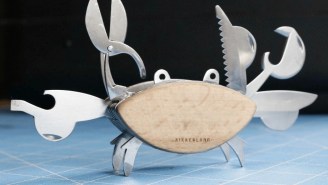 Crab Shapes And Beechwood, That’s What This Multi-Tool Does