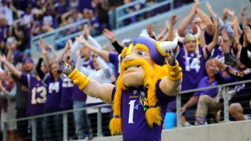 Vikings Fans Plan To Sign Up As Uber Drivers To Drive Eagles Fans To Wrong Locations During Super Bowl