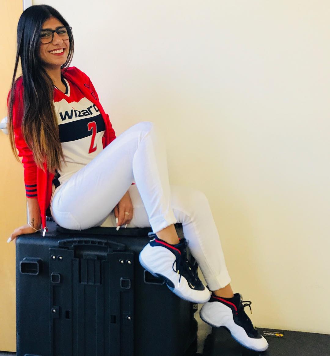 Sports Finance Report: We Talked To Mia Khalifa About Her New Twitch.tv Channel