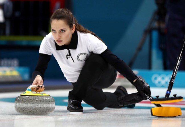 Anastasia Bryzgalova Angelina Jolie curling
