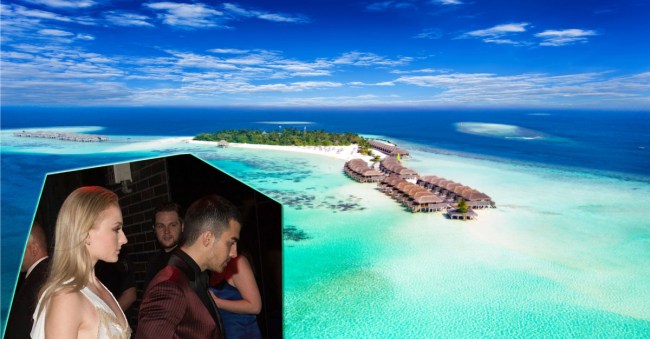 Joe Jonas Sophie Turner Maldives Resort