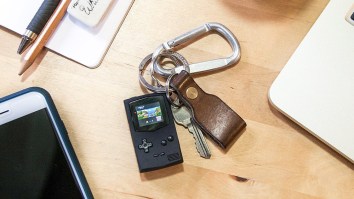 This Keychain-Sized Retro Gaming System Deserves All Our Money