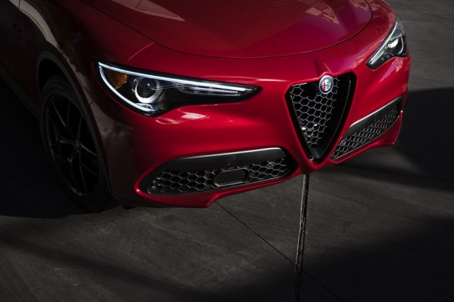 Alfa Romeo Nero Edizione Stelvio