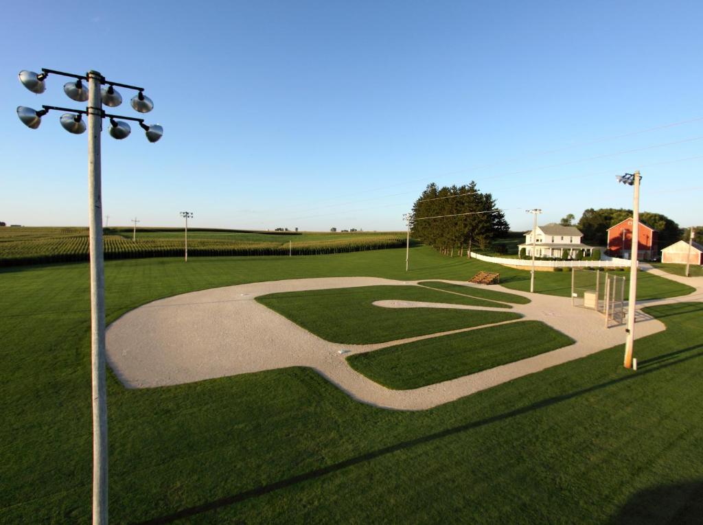 Book A Stay At The 'Field Of Dreams' Home And Live Out Your Ultimate