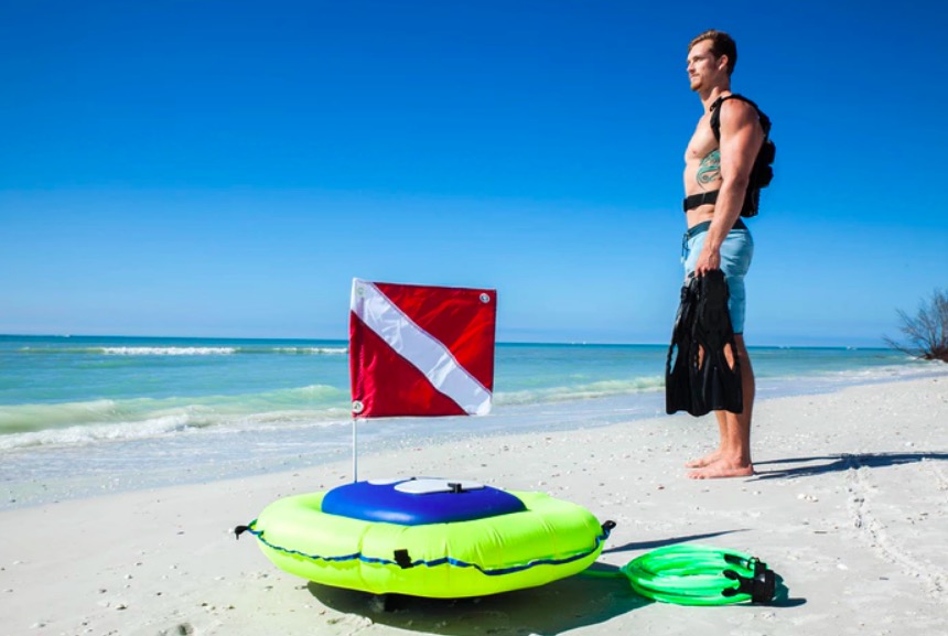 The Nomad Diving System Is A Portable, Lightweight Diving Setup That