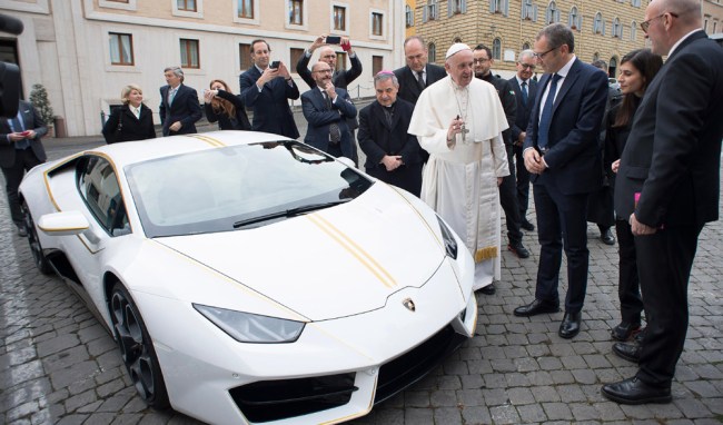 Pope Francis Auctioning Custom Lamborghini Huracan