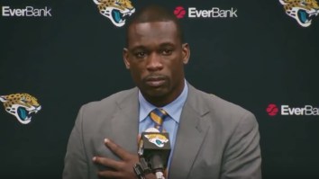 Telvin Smith Just Made Everyone Cry At Jags Teammate Paul Posluszny’s Retirement Ceremony With Tear-Filled Speech