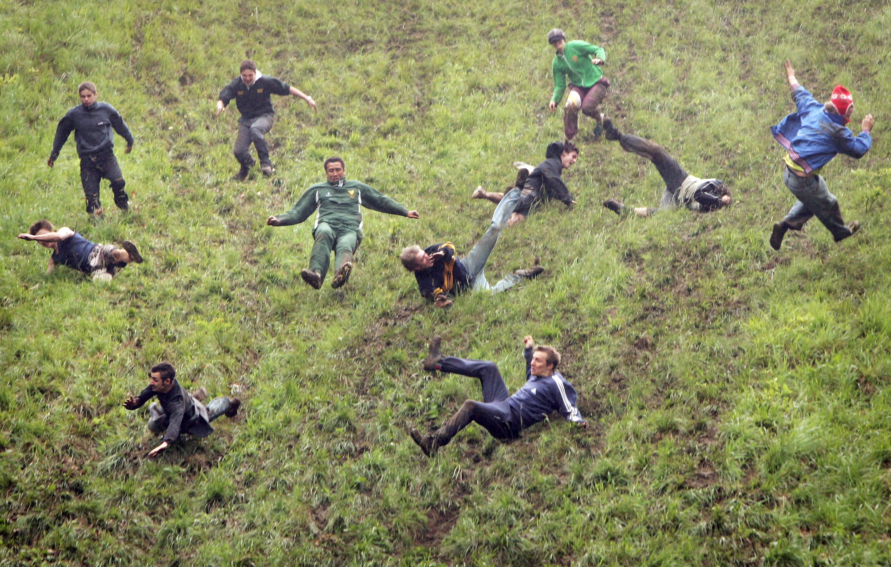 The 2018 UK Cheese Rolling Contest Was A Complete Mess With Flying
