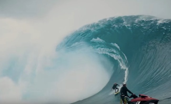 Ramon Navarro surfing Cloudbreak Fiji with Kelly Slater