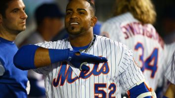 Yoenis Cespedes Broke His Giant Chain And All The Diamonds Scattered On The Field