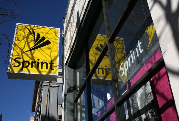 The Sprint logo is displayed on the front of a Sprint retail store January 26, 2009 in San Francisco, California. Sprint Nextel announced today that they will lay off 8,000 workers in an effort to cut costs. 
