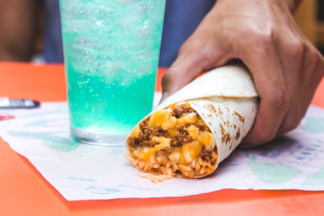 The $2 Duo is Taco Bell's new power couple and brings fans iconic items only Taco Bell could offer, including the Triple Melt Burrito and a Baja Blast, or any other beverage of choice, for just $2, and is available nationwide starting June 24. (PRNewsfoto/Taco Bell Corp.)