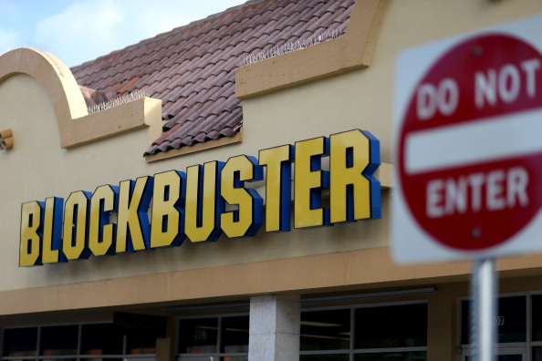 MIAMI, FL - NOVEMBER 06:  A Blockbuster video store is seen on November 6, 2013 in Miami, Florida. Blockbuster announced today that it will close its 300 remaining U.S. stores by early January.  (Photo by Joe Raedle/Getty Images)