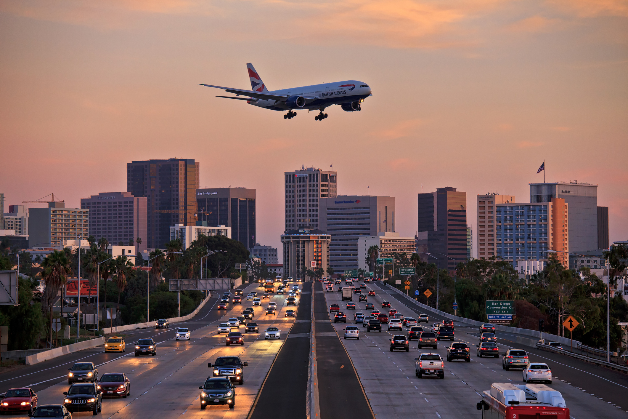 these-are-the-top-10-airports-in-america-where-you-re-at-the-biggest