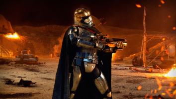 China Boasts ‘Star Wars’-Like Laser Assault Rifles That Shoot 1,000 Shots From A Half-Mile Away