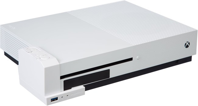 AmazonBasics Controller Battery Charger (designed for the Xbox One S console), White AmazonBasics