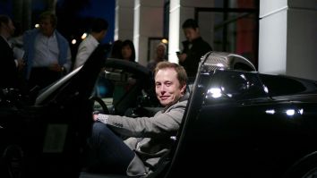 Elon Musk Says “Funding NOT Secured”; Instagram Launches A Virtual Community For College Students