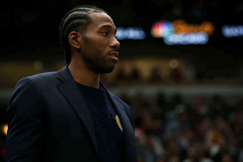 Kawhi Leonard Has Hands Big Enough To Palm The Moon And The Internet Is Fascinated Brobible