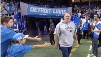 Bill Belichick Ruthlessly Ignored Several Little Kids Looking For A High Five Before SNF Game