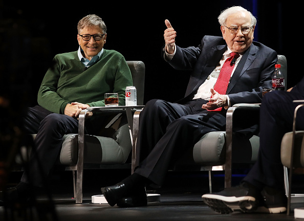 NEW YORK, NY - JANUARY 27: Bill Gates and Warren Buffett speak with journalist Charlie Rose at an event organized by Columbia Business School on January 27, 2017 in New York City. Gates and Buffett spoke on a range of topics including their friendship, business, philanthropy, global health, innovation, and leadership. (Photo by Spencer Platt/Getty Images)