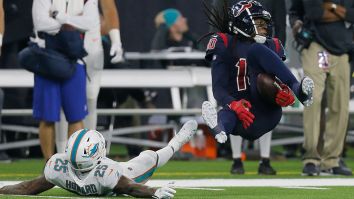 The NFL World Reacts To DeAndre Hopkins’ Superhuman Circus Catch Against The Dolphins